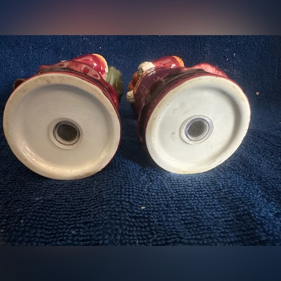 VINTAGE CHRISTMAS SANTA CLAUS SALT AND PEPPER SHAKERS HOLIDAY TABLE ACCENTS - Picture 7 of 10